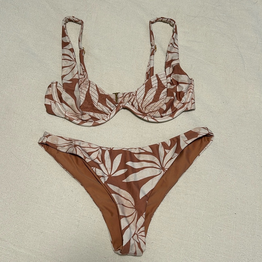 Amuse Society bikini